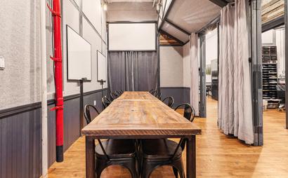 Soho Conference Room (The Library) Soho Conference Room (The Library)