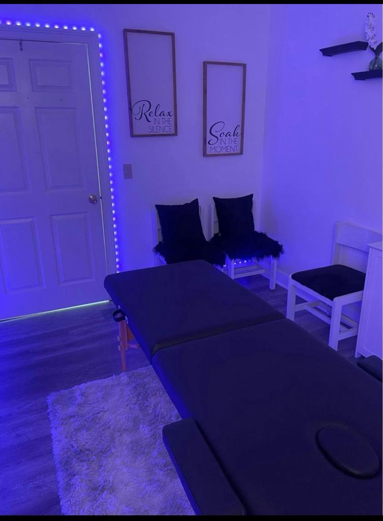 iAMMI Daily Rental Beauty Suite - $100/day