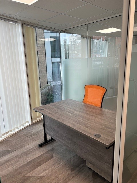 Shared Offices Battersea/ Nine Elms up to 6 desks Shared Offices Battersea/ Nine Elms up to 6 desks
