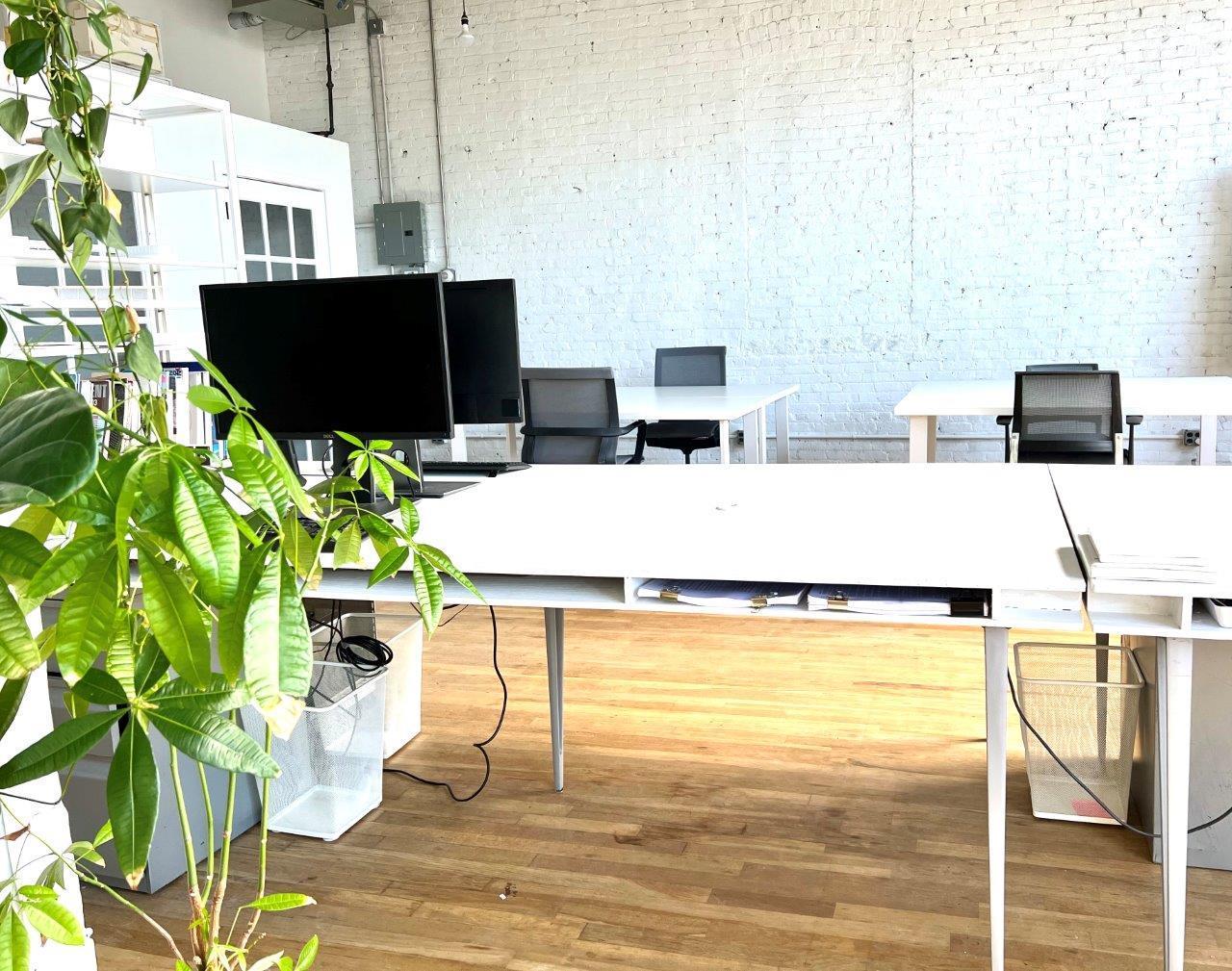 Desk rentals in a sunny loft space in Gowanus!