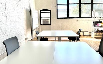 Desk rentals in a sunny loft space in Gowanus! Desk rentals in a sunny loft space in Gowanus!