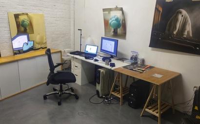 Shared Creative Studio / desk Shared Creative Studio / desk