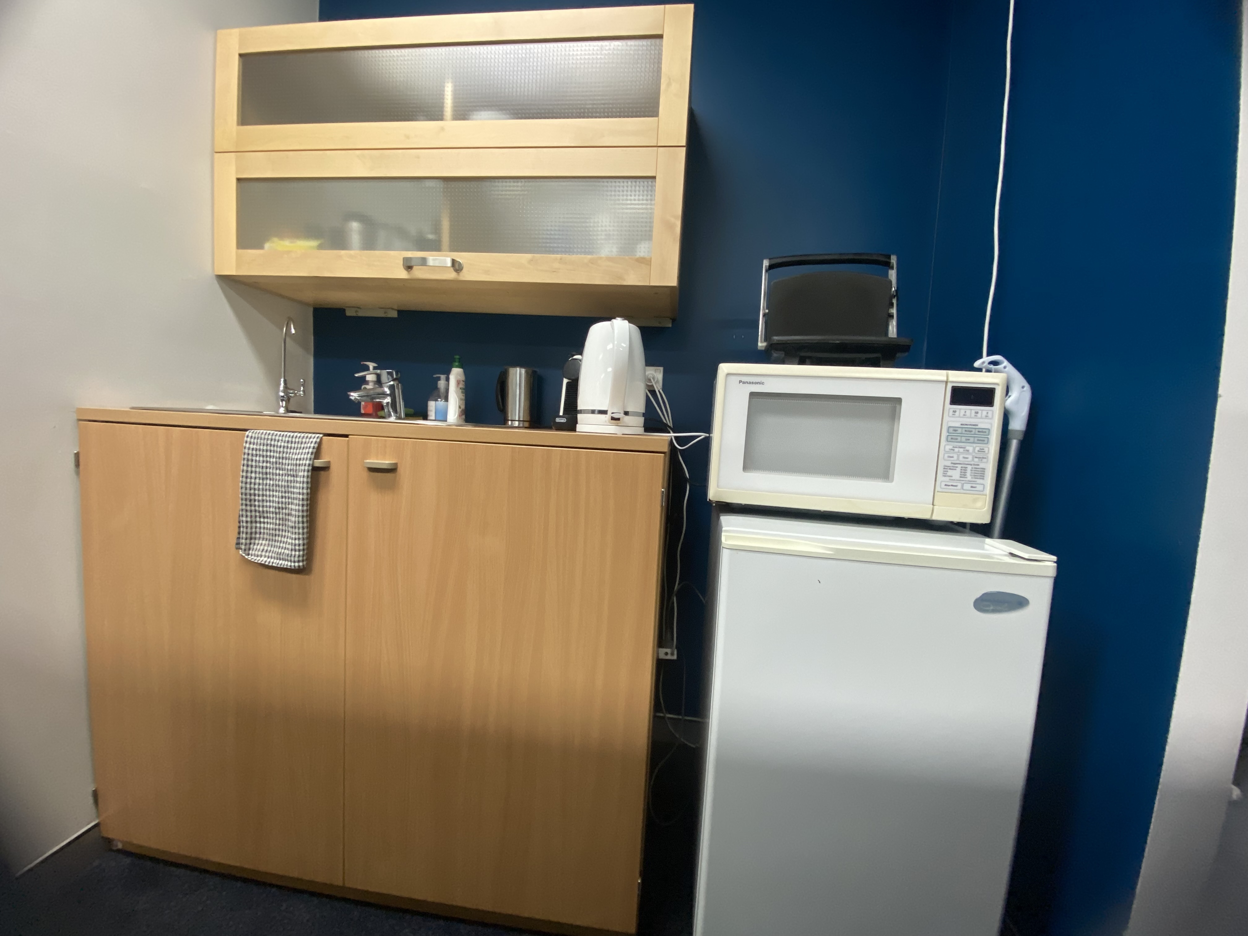 Board room style Meeting Room for 8-10 people