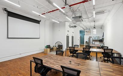 Full Floor Office for 30 people (302) Full Floor Office for 30 people (302)