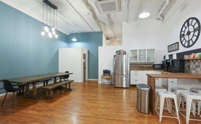 Full Floor Office for 30 people (302) Full Floor Office for 30 people (302)