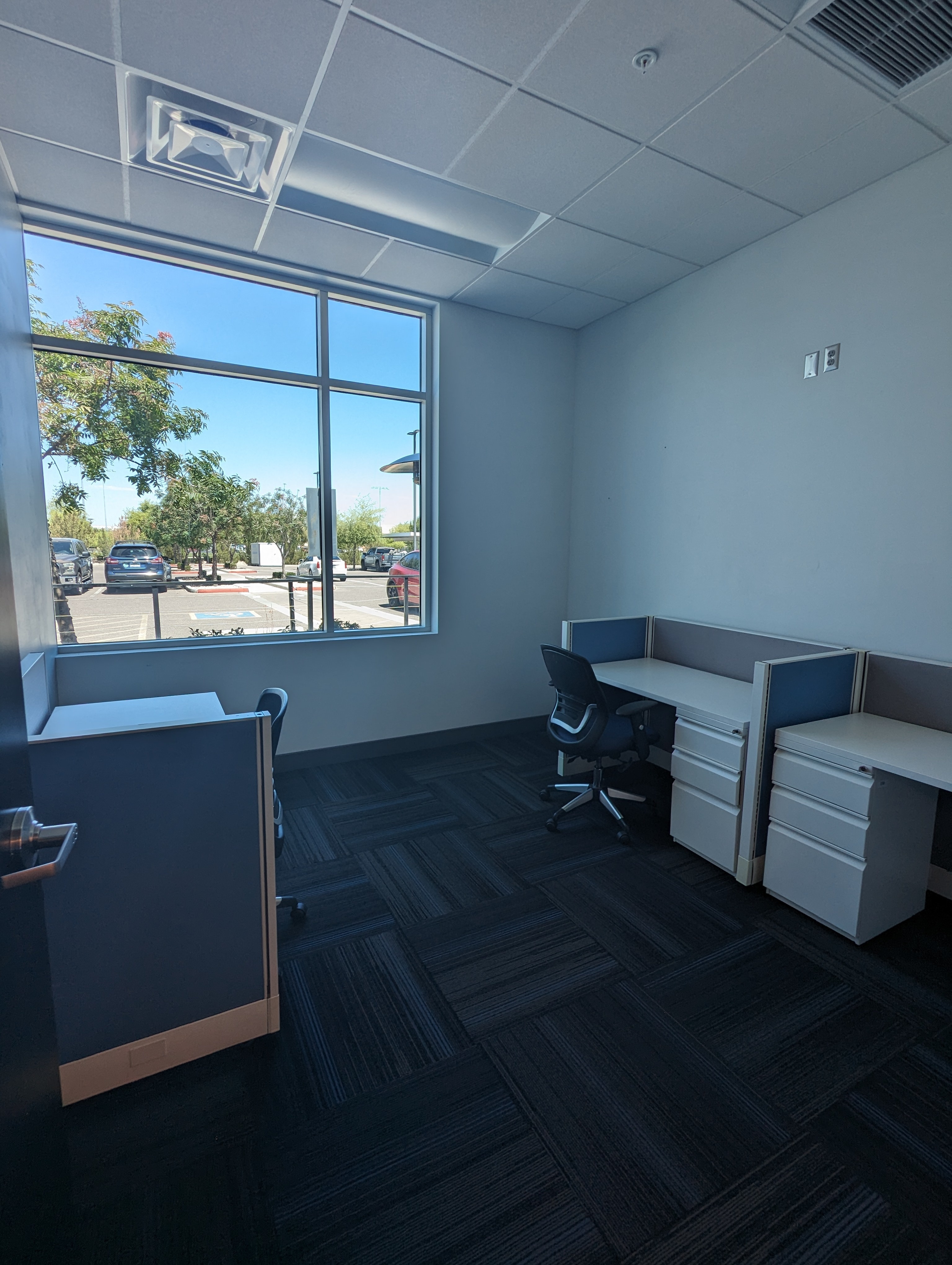 Co-working Desk Space