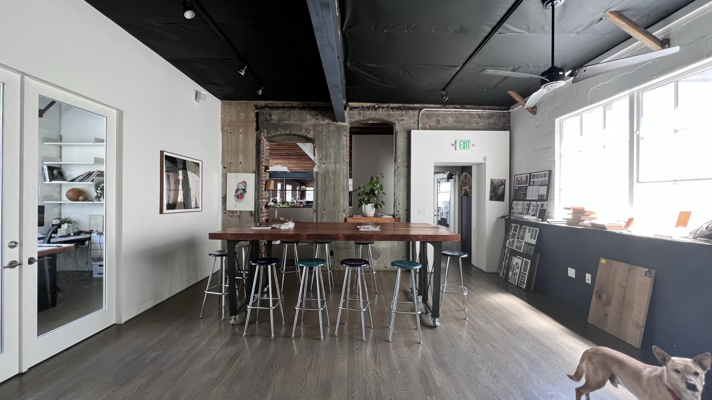 Shared Tendernob Workspace (6-11 desks available)