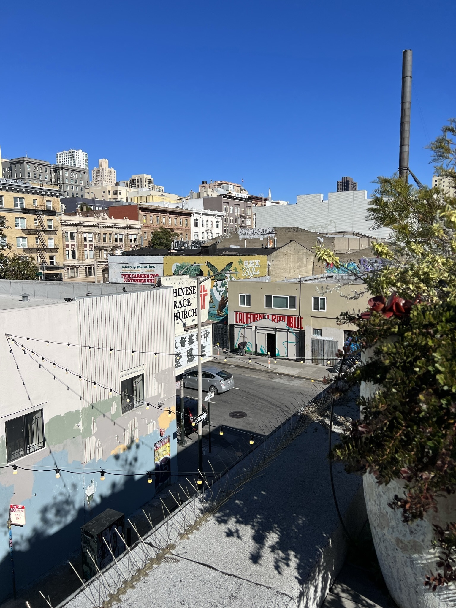 Shared Tendernob Workspace (6-11 desks available)