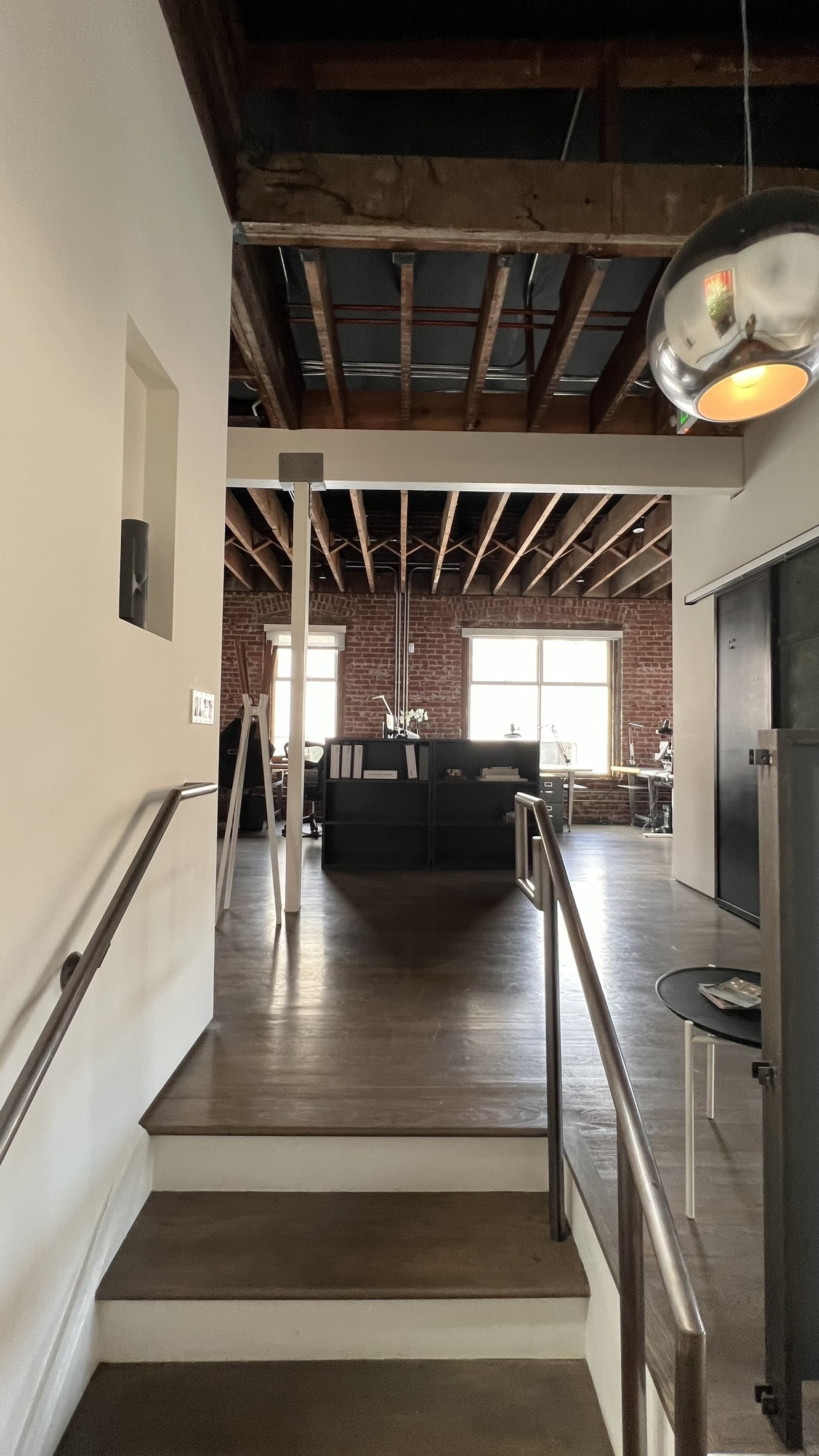 Shared Tendernob Workspace (6-11 desks available)