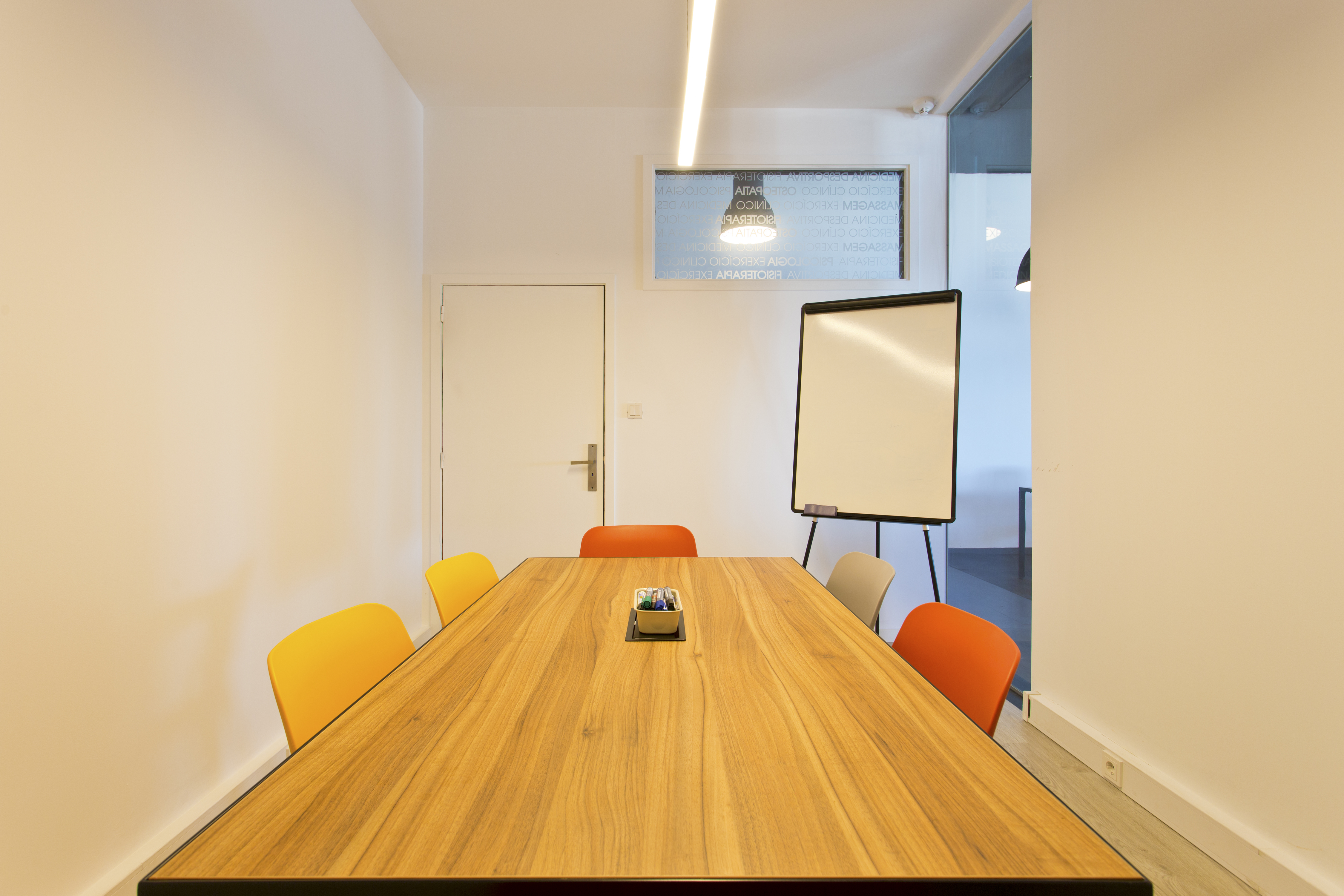 DeHouse Edifício Transparente