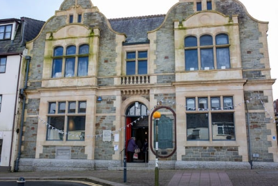 Co-working & Hot Desking Space