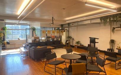 Startup office space, 4-6 desks available Startup office space, 4-6 desks available