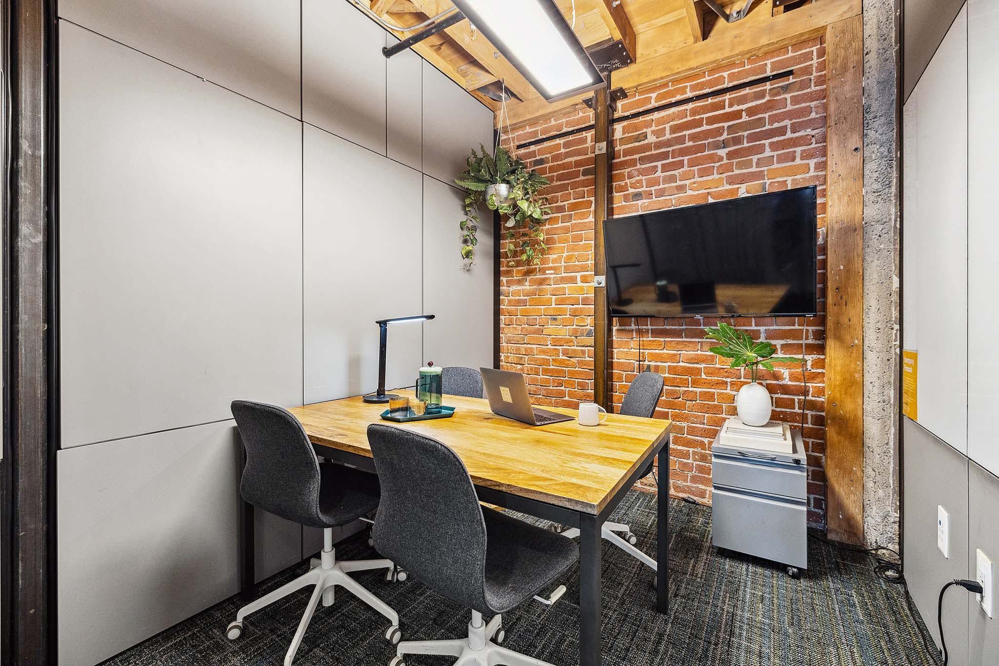 Opal Room (Small Meeting Room)