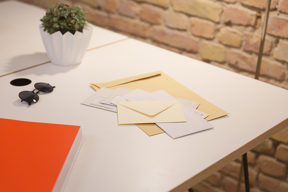 Space Shack Flex Desk