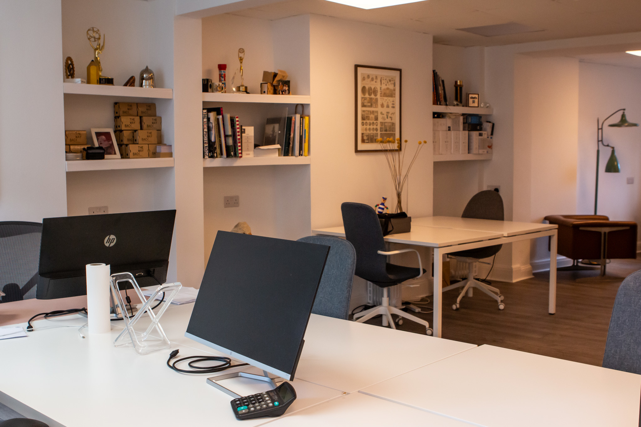 Bright and Stylish Open-Plan Office Space in Central London Bright and Stylish Open-Plan Office Space in Central London