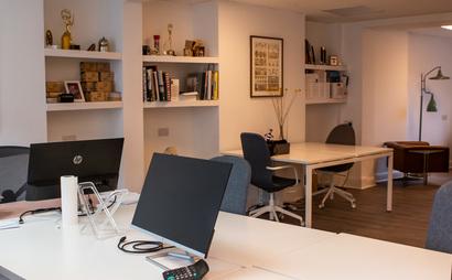 Bright and Stylish Open-Plan Office Space in Central London Bright and Stylish Open-Plan Office Space in Central London