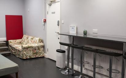 Dynamic 20 Desk Office Space with Seperate Meeting Room Dynamic 20 Desk Office Space with Seperate Meeting Room