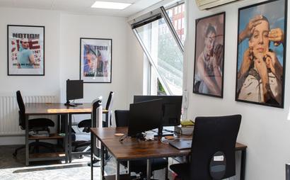 Dynamic 20 Desk Office Space with Seperate Meeting Room Dynamic 20 Desk Office Space with Seperate Meeting Room