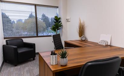 🌟 Window Office Available in Vancouver! 🌟 🌟 Window Office Available in Vancouver! 🌟