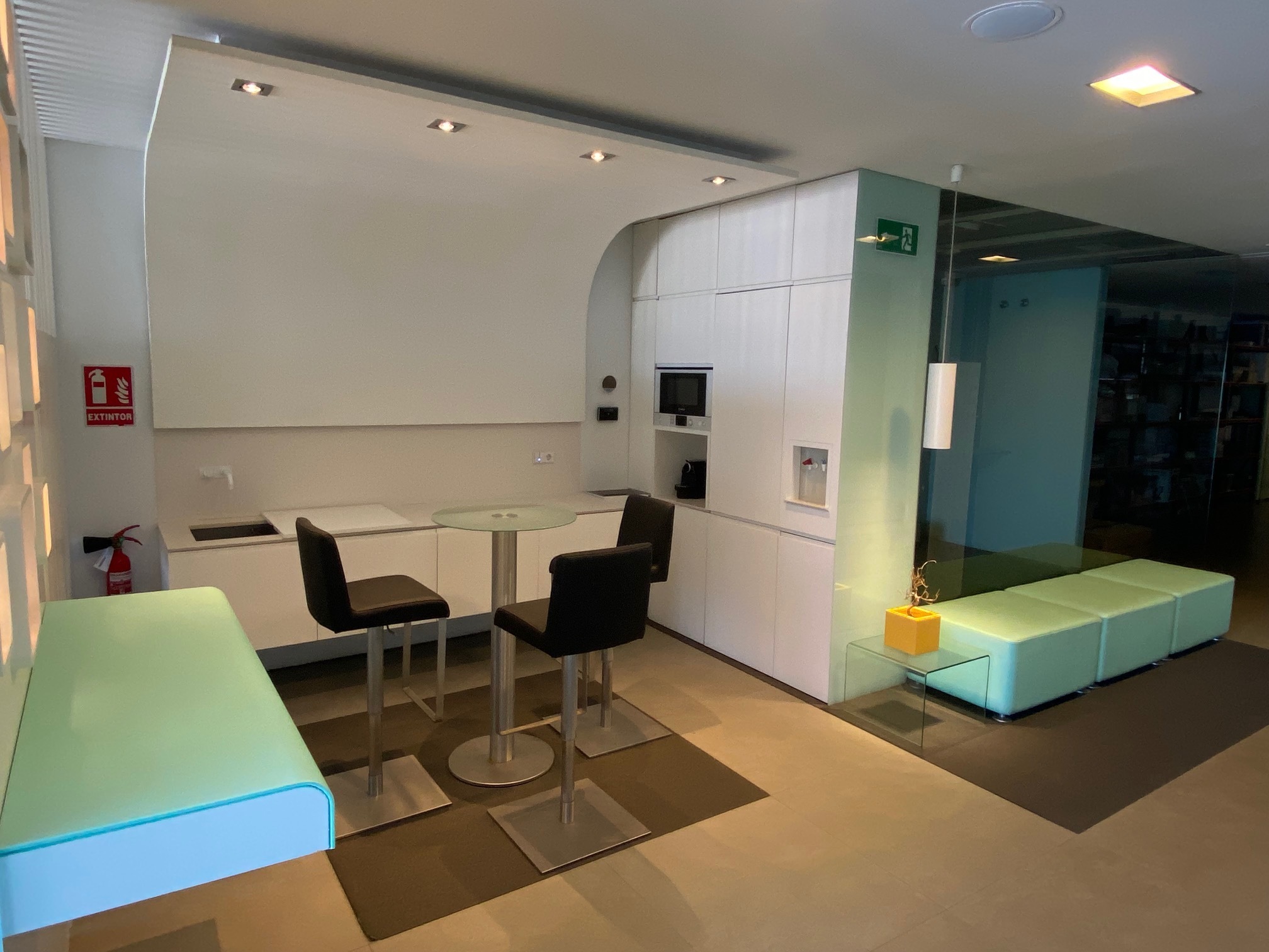 ONITI BUSINESS CENTER