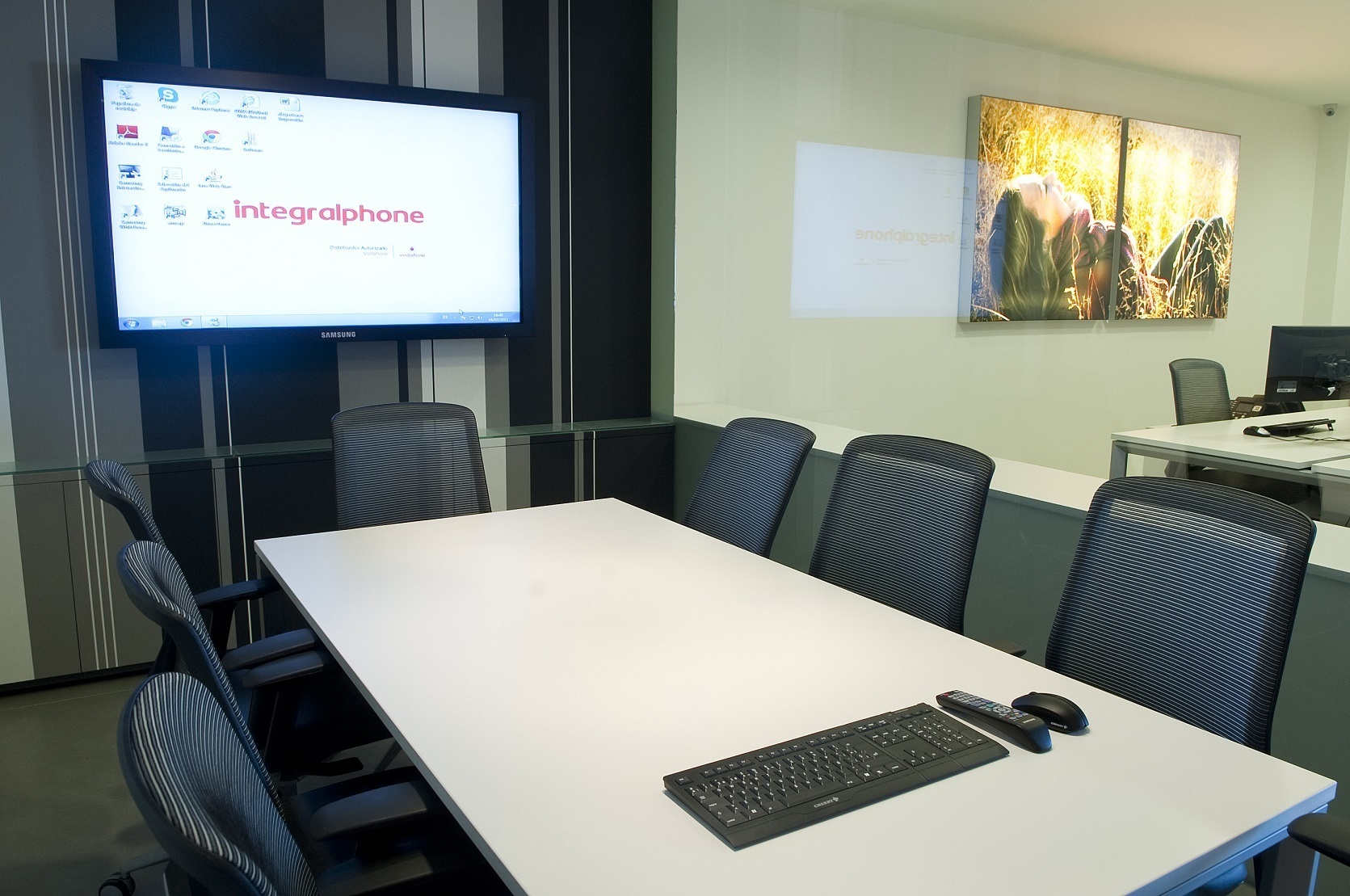 ONITI BUSINESS CENTER