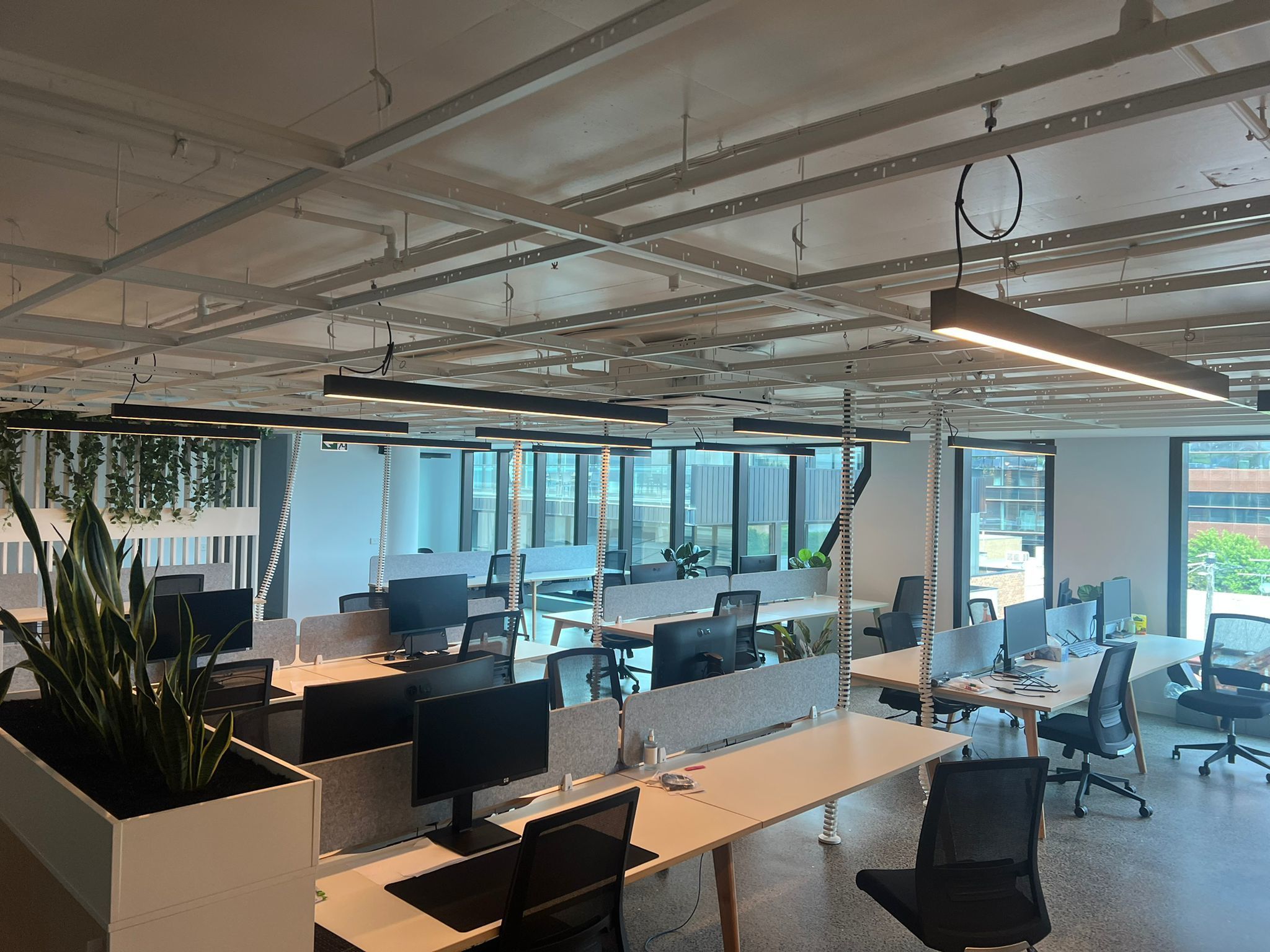 Desk Space | Office Space 