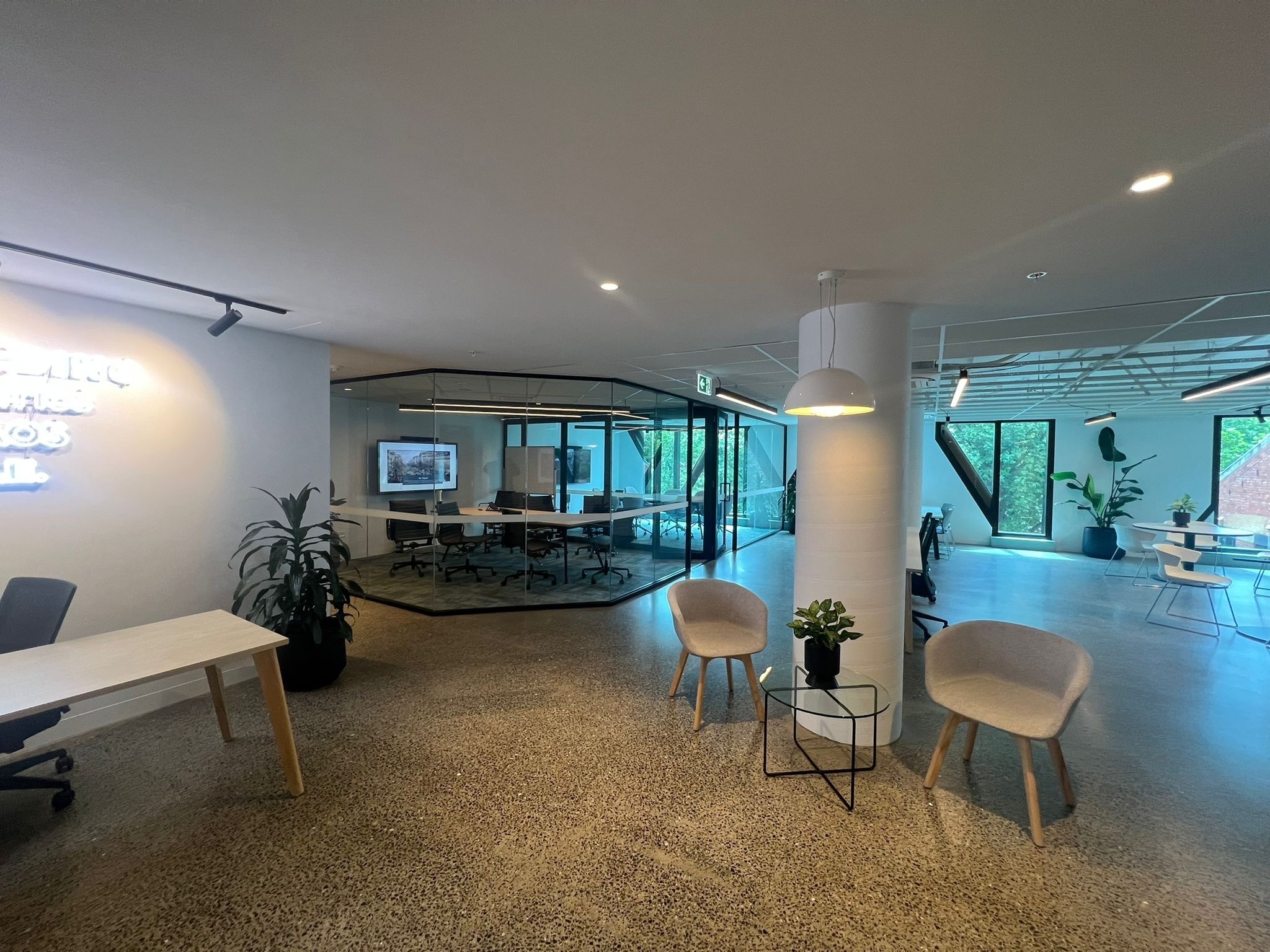 Desk Space | Office Space 