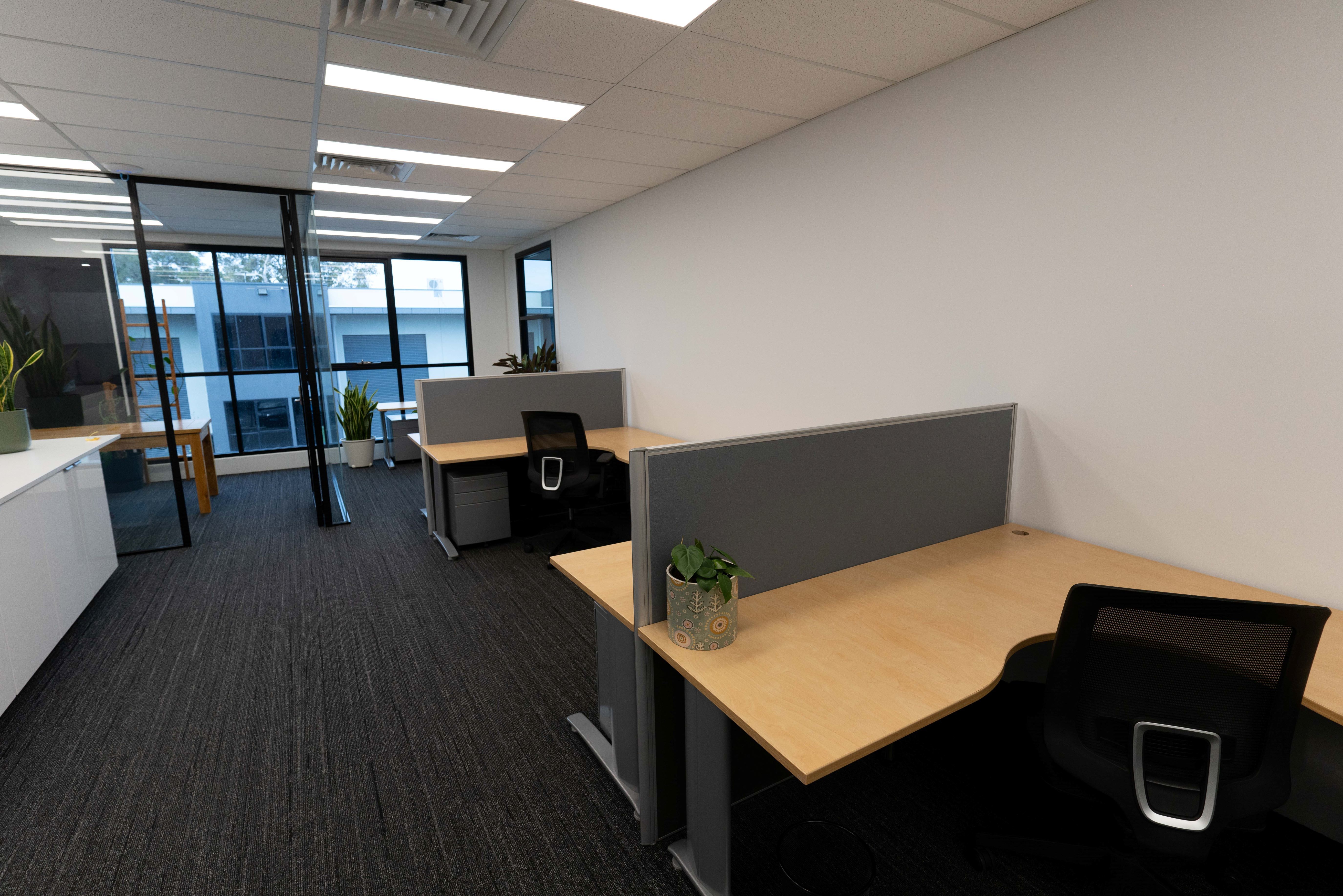 Hot Desks in O'Connor