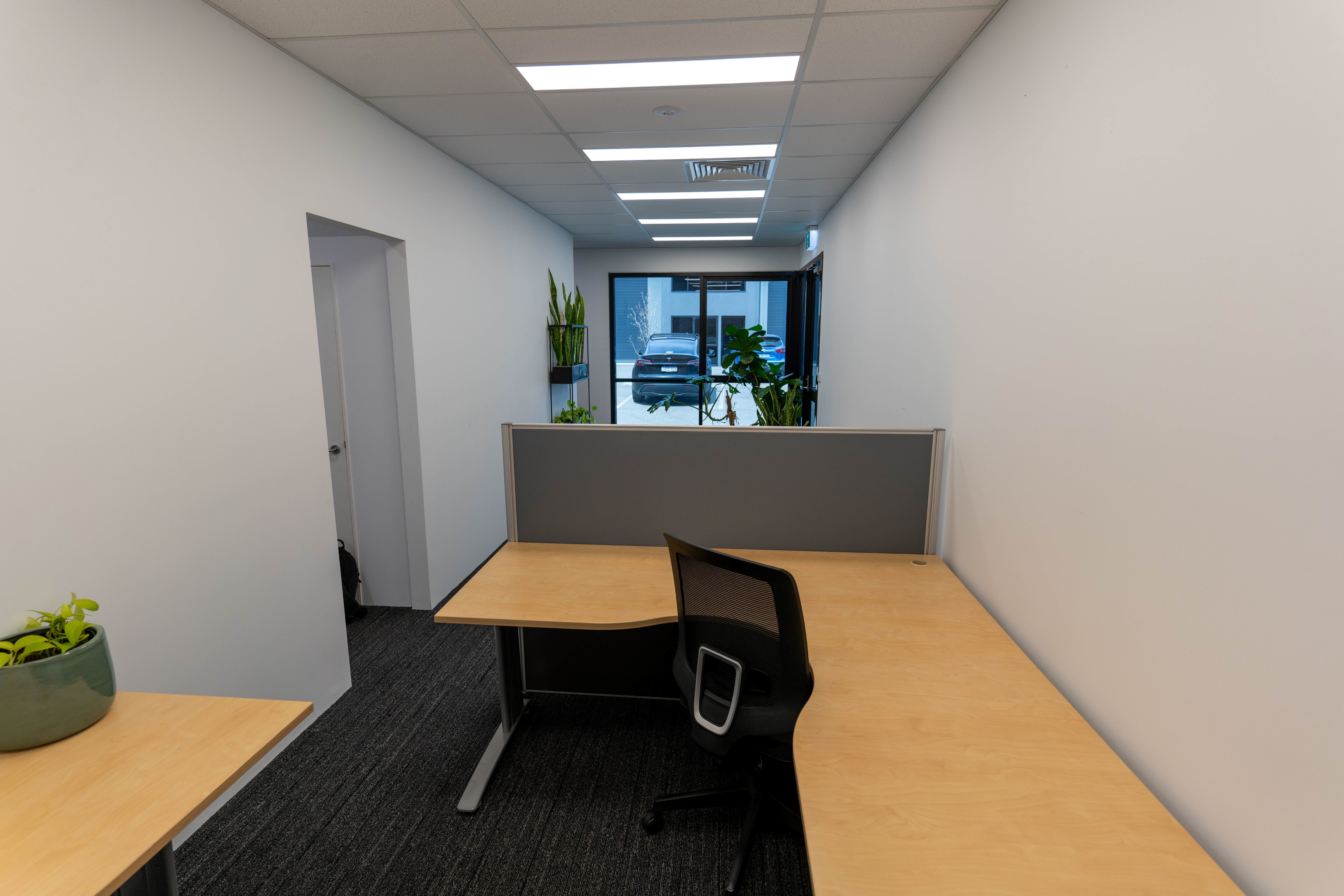 Hot Desks in O'Connor