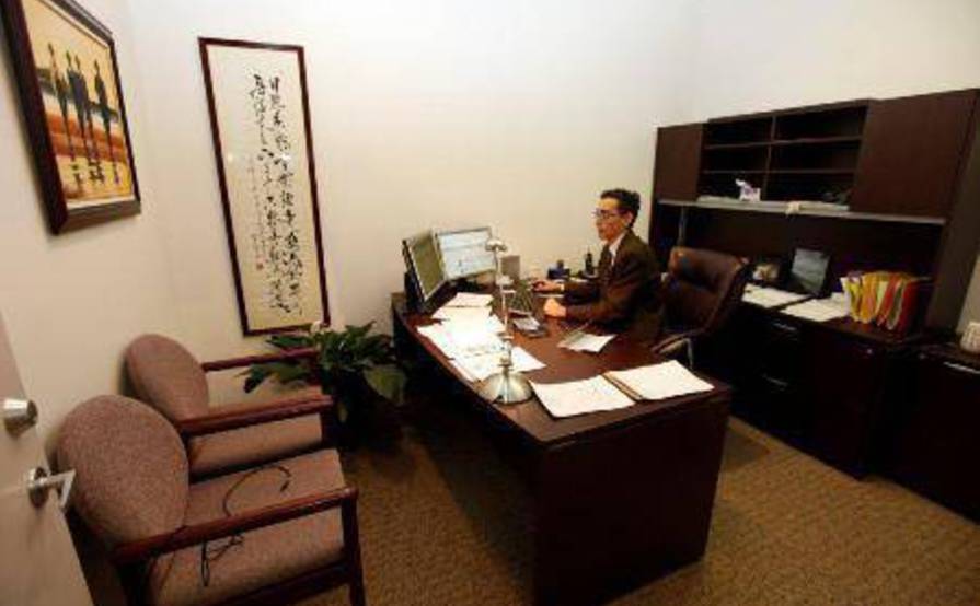 Closed offices to rent in old Montréal * Business Center * Centre D'affaires Closed offices to rent in old Montréal * Business Center * Centre D'affaires