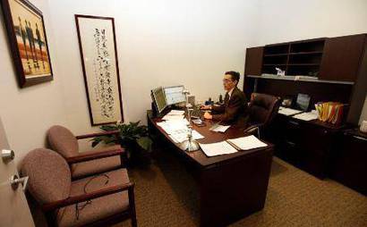 Closed offices to rent in old Montréal * Business Center * Centre D'affaires Closed offices to rent in old Montréal * Business Center * Centre D'affaires