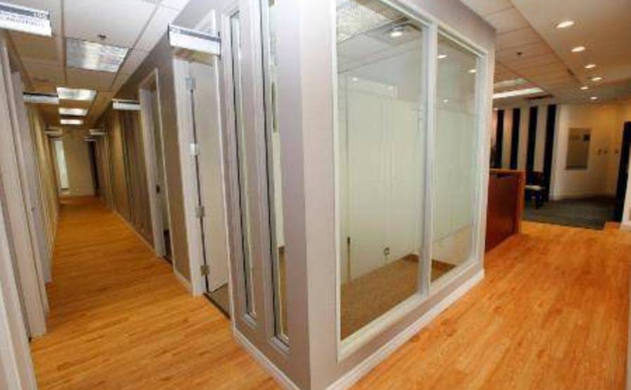 Closed offices to rent in old Montréal * Business Center * Centre D'affaires Closed offices to rent in old Montréal * Business Center * Centre D'affaires