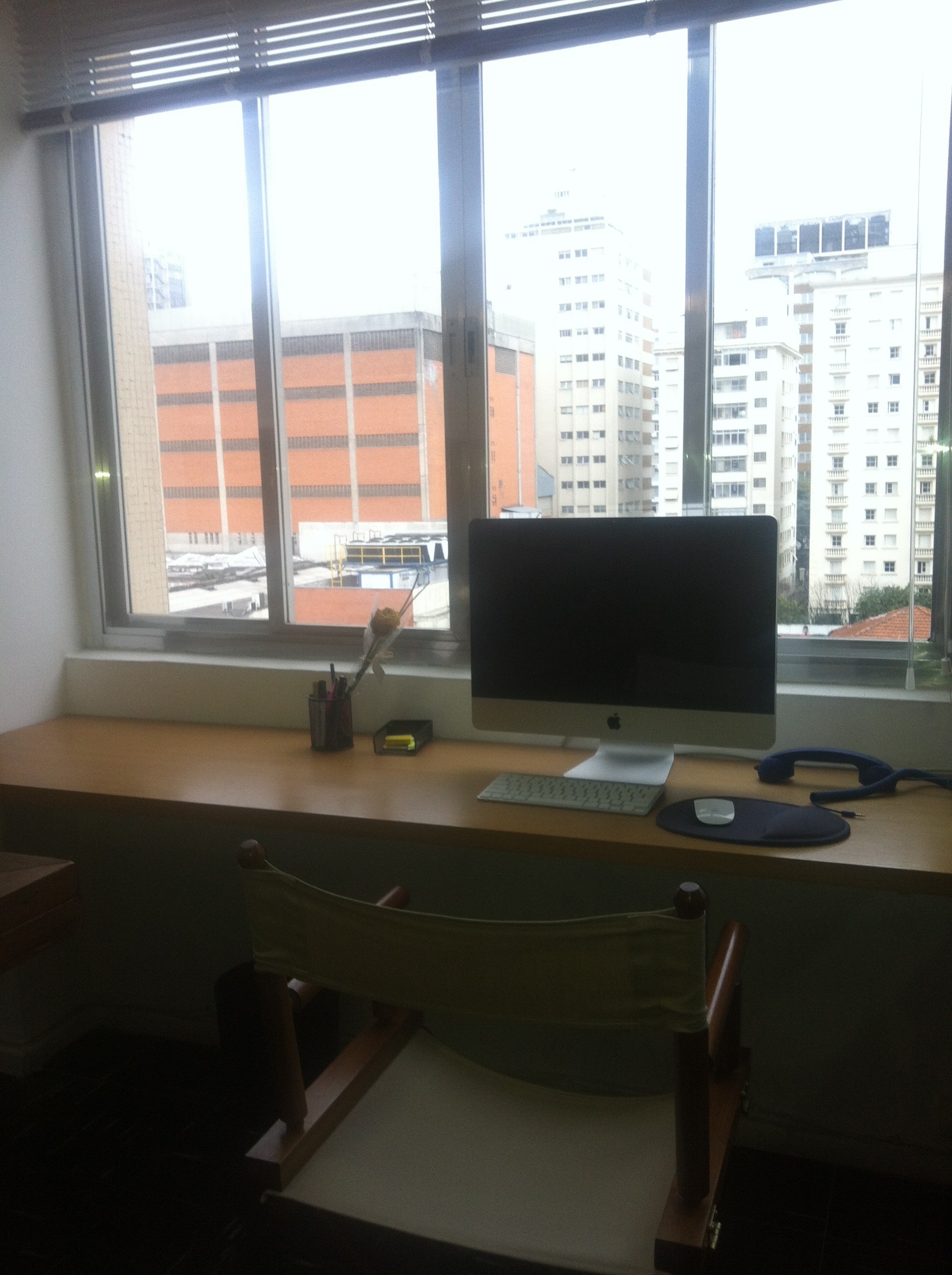 Table, Chair & Macintosh with a great view !