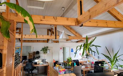 Medium Desk Medium Desk