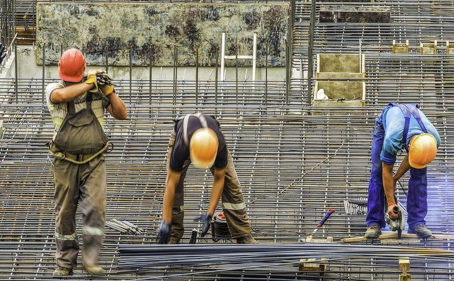 How to Find Reliable Cement Contractors in Sarasota, FL