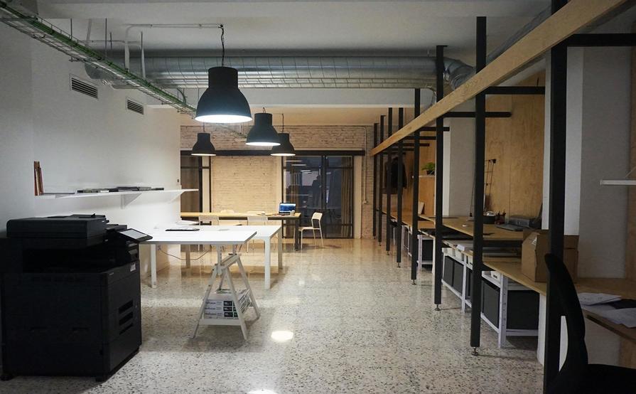 Quiet and Professional Coworking in Central Barcelona Quiet and Professional Coworking in Central Barcelona