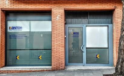 📍 Oficina en el centro – Alquiler por horas, mañanas flexibles 📍 Oficina en el centro – Alquiler por horas, mañanas flexibles