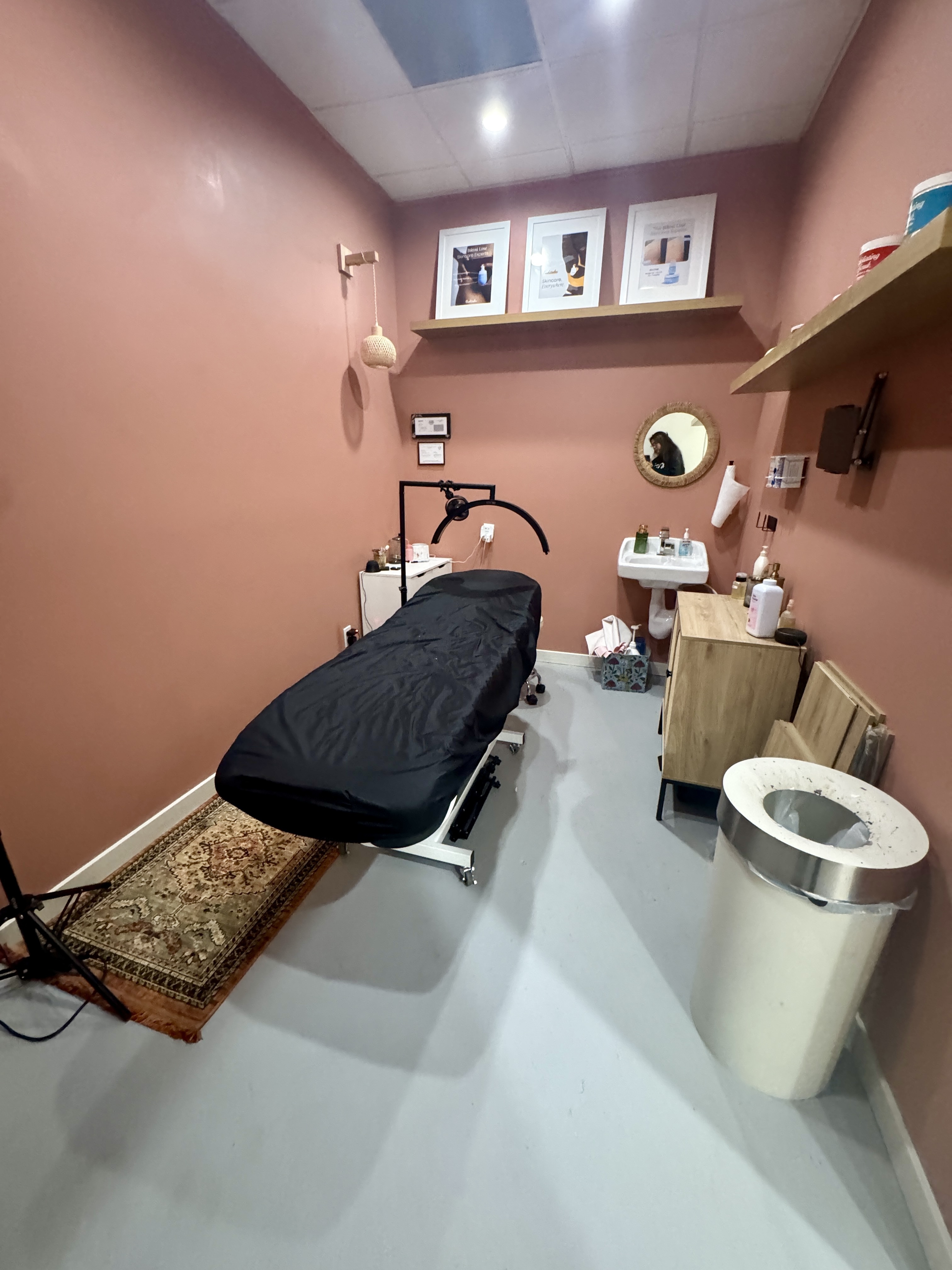 L and R Salon and Spa