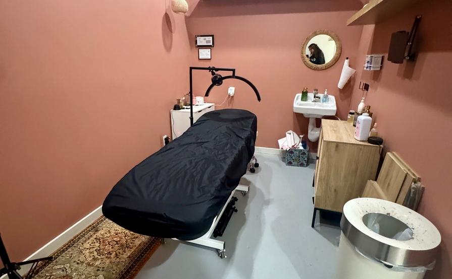 L and R Salon and Spa