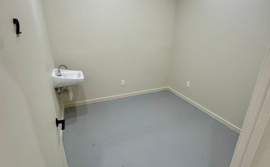 L and R Salon and Spa