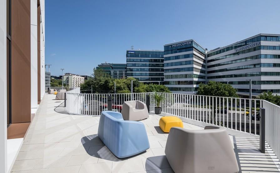 DBH FlexSpace H2O Office Space