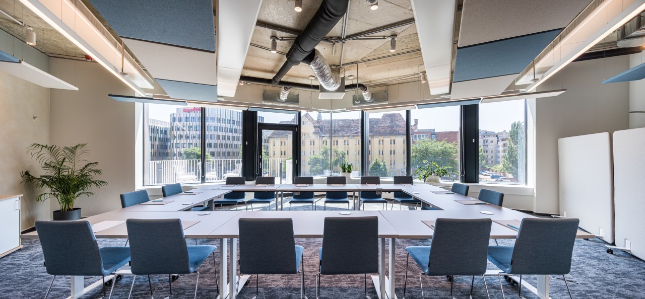 DBH FlexSpace H2O Meeting Room