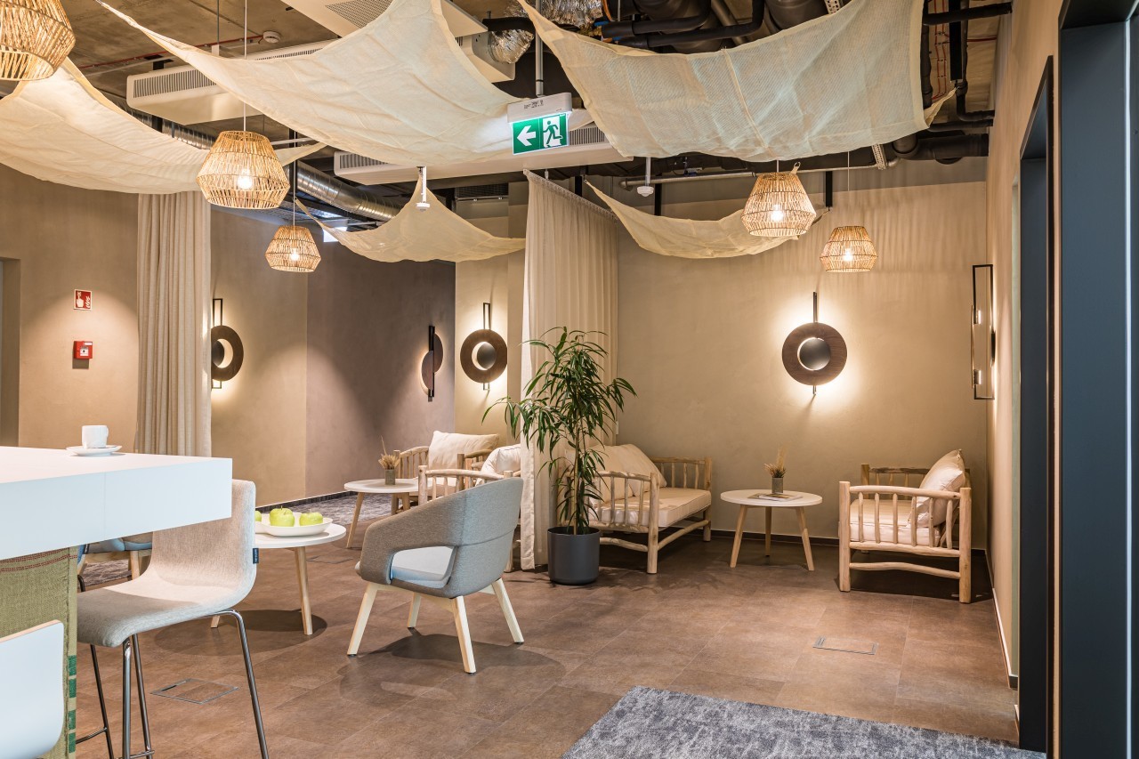 DBH FlexSpace H2O Meeting Room