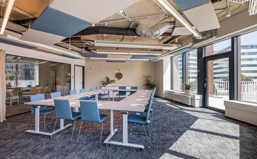 DBH FlexSpace H2O Meeting Room
