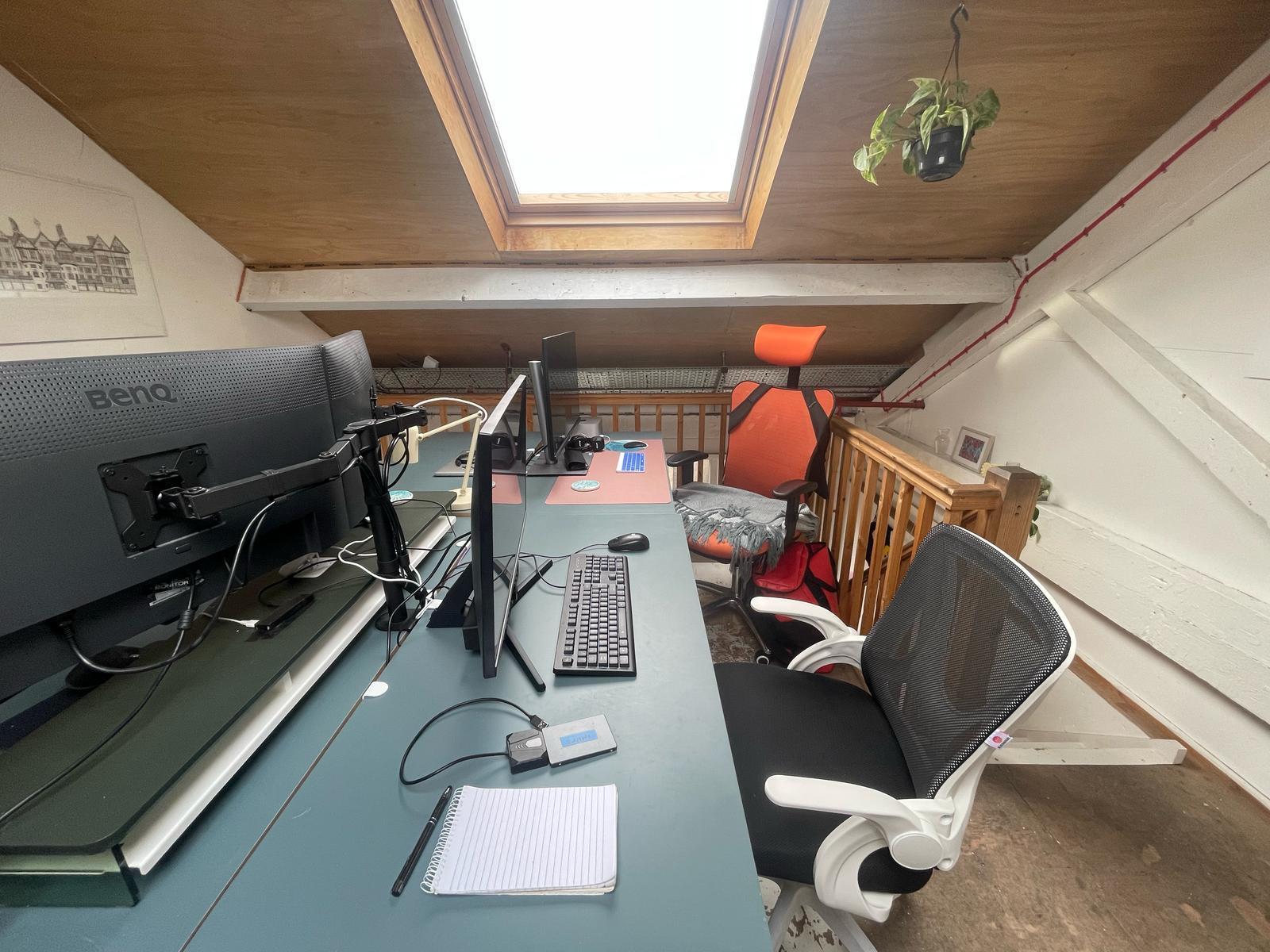 Creative Desk in a mezzanine studio, Dalston Creative Desk in a mezzanine studio, Dalston