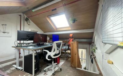 Creative Desk in a mezzanine studio, Dalston Creative Desk in a mezzanine studio, Dalston