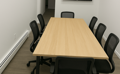 Hot Desks and Meeting Room available Hot Desks and Meeting Room available