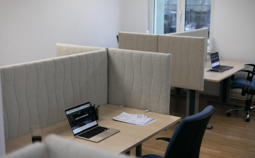 Hot desks & dedicated desks