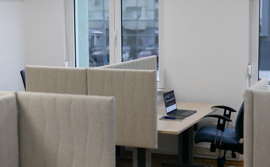 Hot desks & dedicated desks