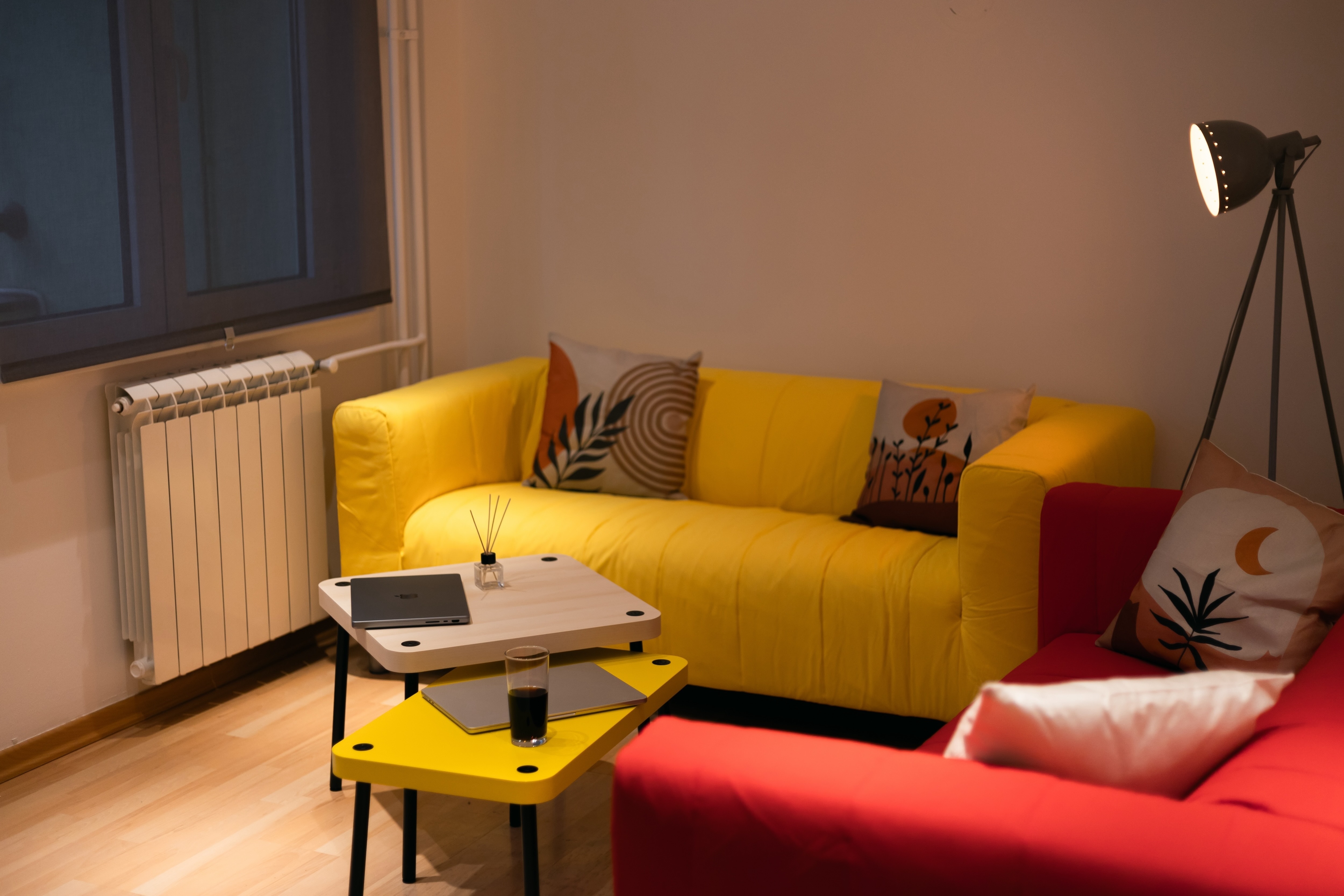 Hot desks & dedicated desks